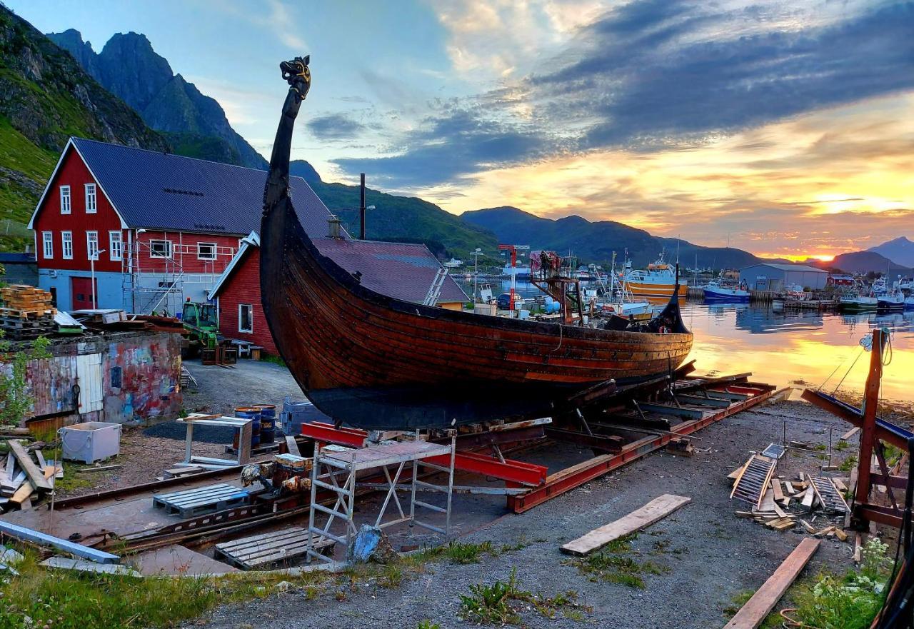 Solrik Beliggenhet I Lofotens Storste Fiskevaer Villa Болстад Екстериор снимка